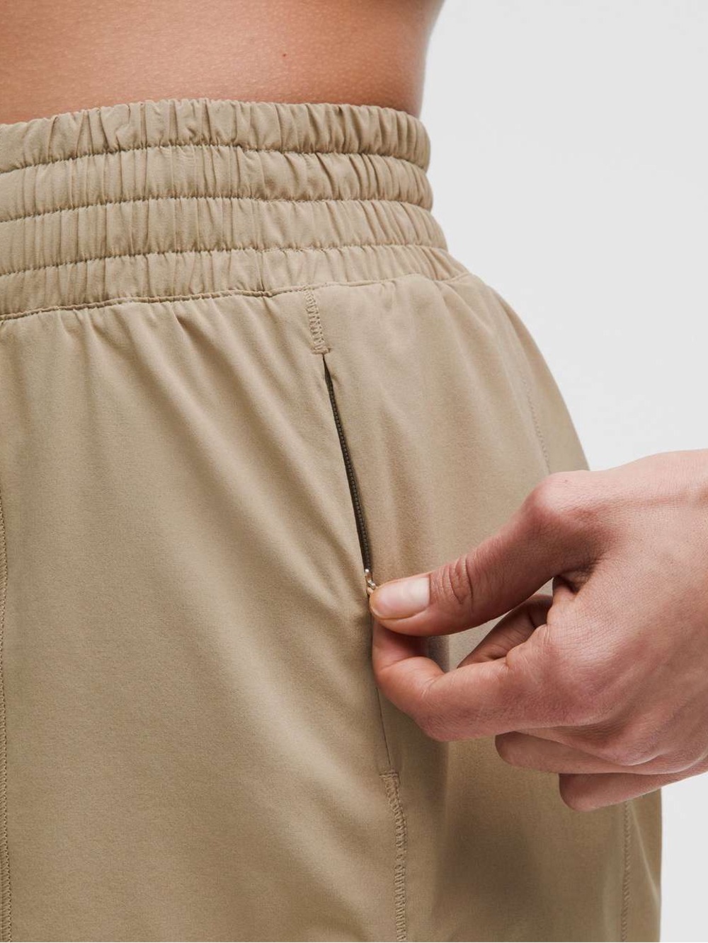 LULULEMON Hotty Hot High Rise Lined Shorts 4” in Sheer Oak - Picture 3 of 7
